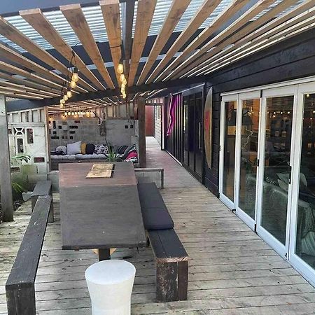 Electric Waihi Beach House - Family & Dog Friendly, Close To Beach, Pool Table, Outdoor Fire Room, Skate Ramp Bowentown Eksteriør bilde